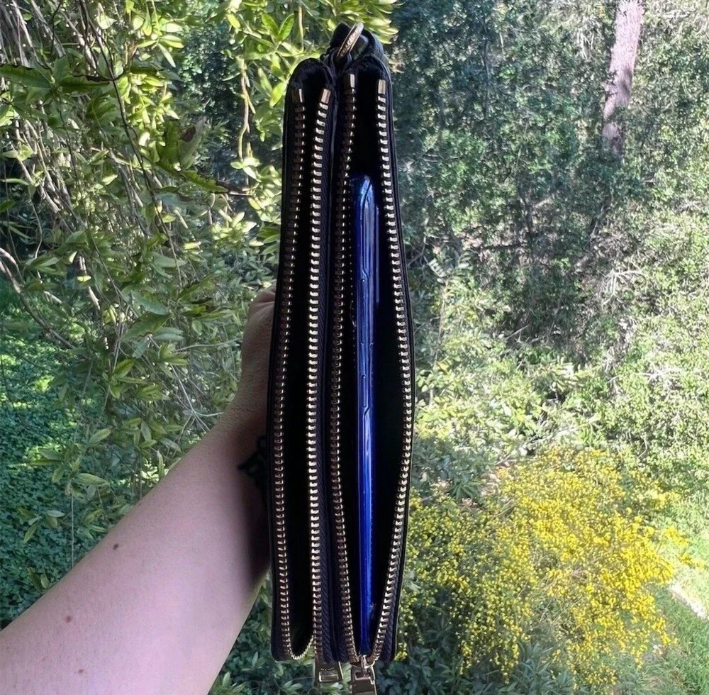 COACH Navy Blue Pebble Leather Phone Wallet Wristlet Case Pouch Clutch AUTHENTIC